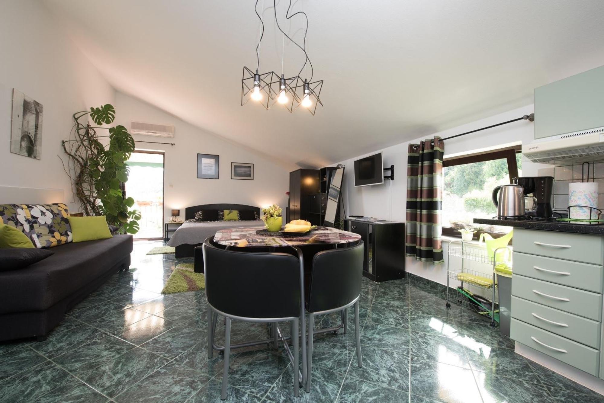 Apartments Villa Zara Lovran Exterior foto
